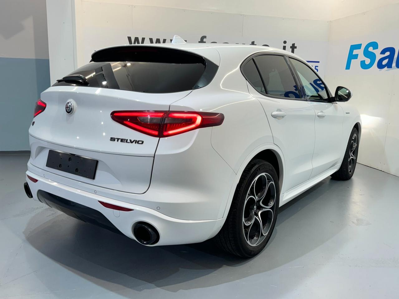 Alfa Romeo Stelvio 2.2 Turbodiesel 210 CV AT8 Q4 Veloce