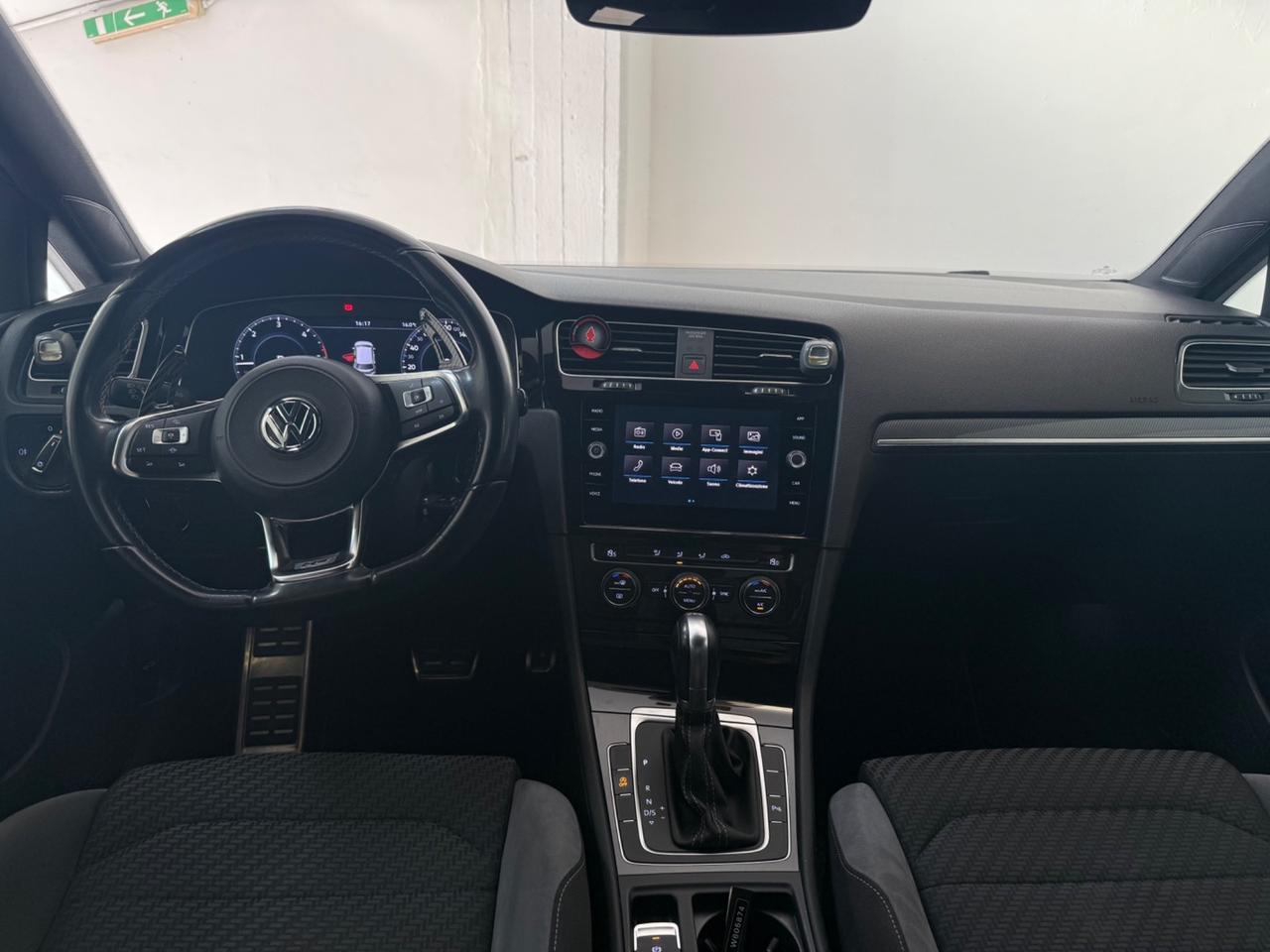 Volkswagen Golf 2.0 TDI DSG 5p R-LINE BlueMotion Technology