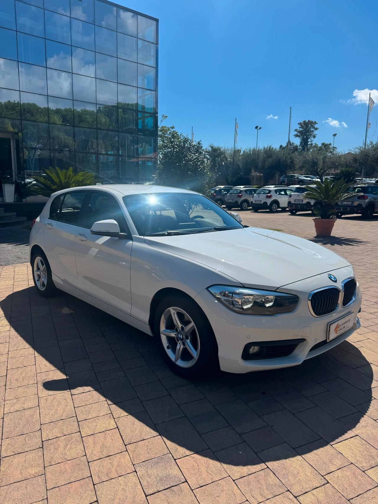 Bmw 116 116d 5p. Urban