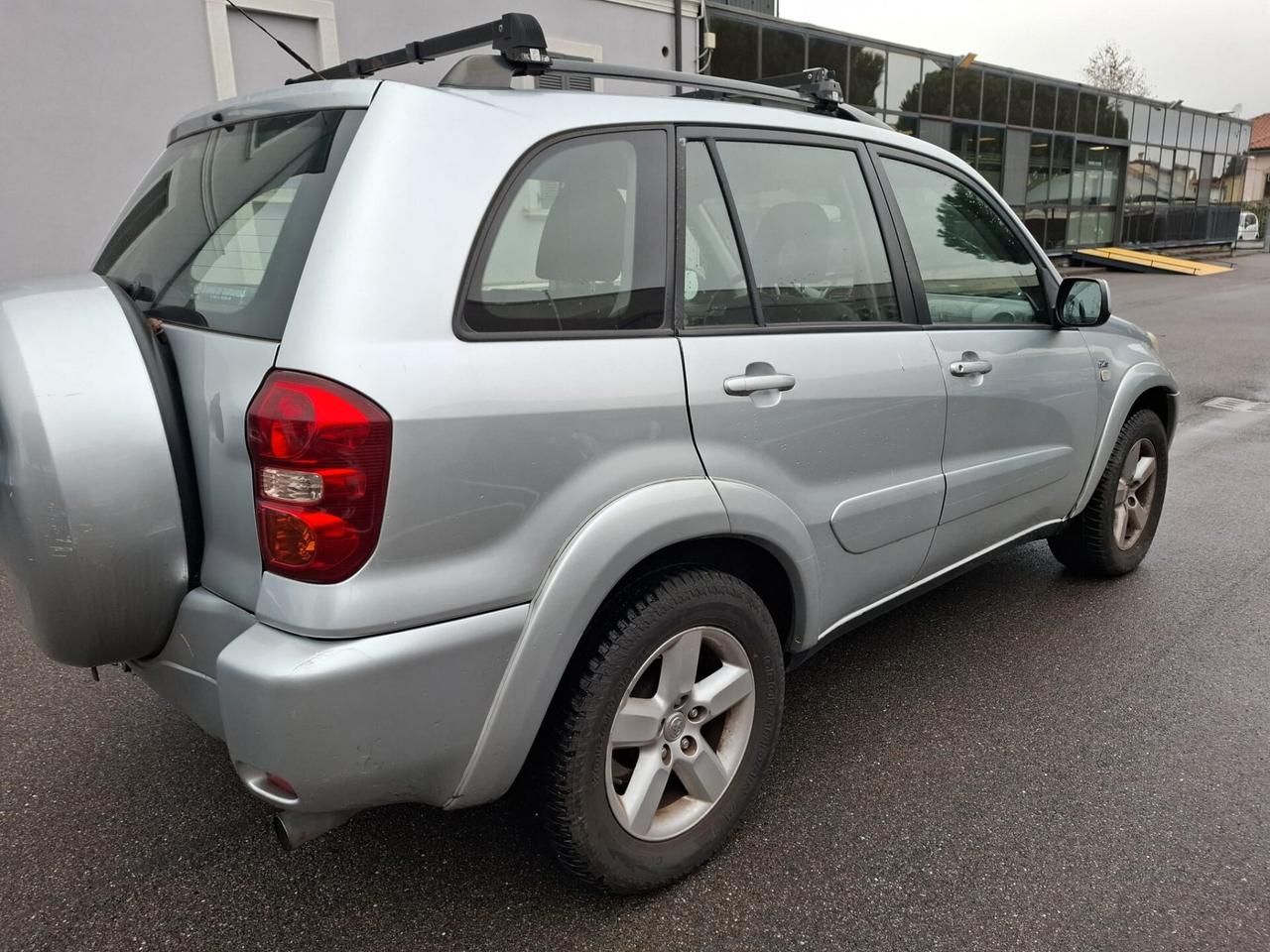 Toyota RAV 4 RAV4 2.0 Tdi D-4D cat 5 porte Sol