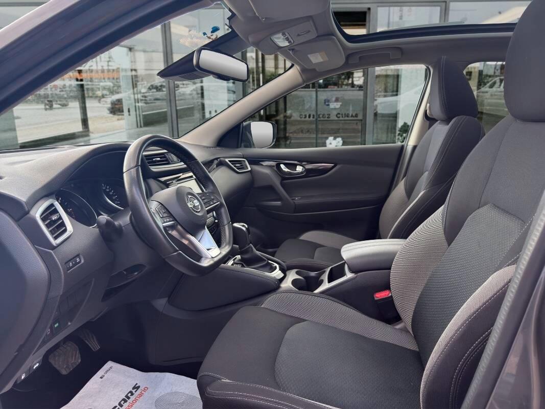 Nissan Qashqai 1.5 dci N-Connecta 115cv dct Con TELECAMERA & NAV.