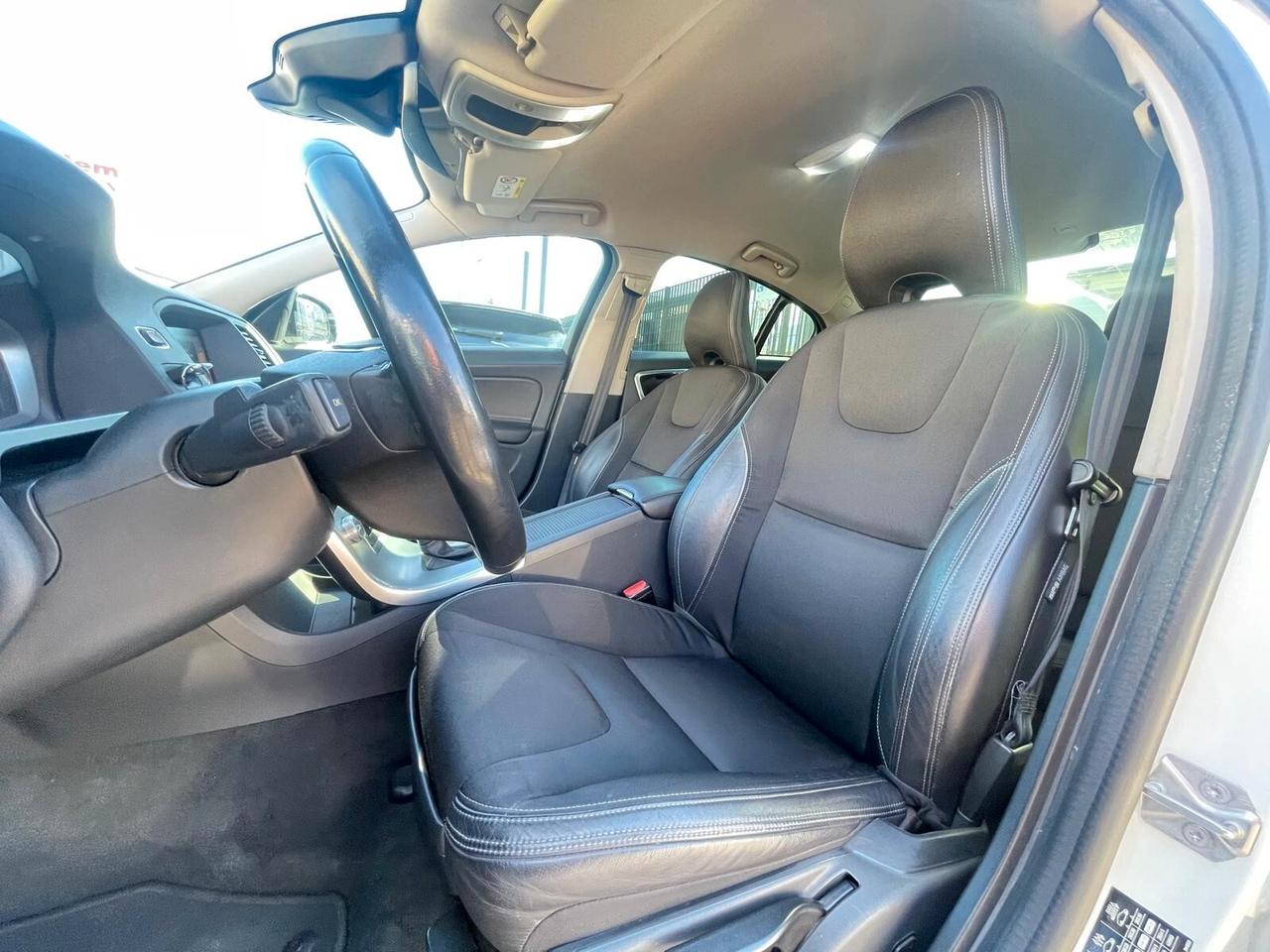 Volvo S60 Cross Country D3 Pro