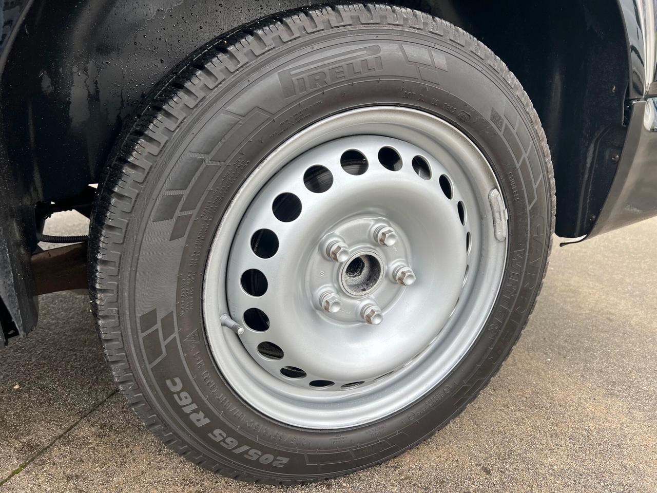 Volkswagen T5 STARTLINE MOTORE NUOVO
