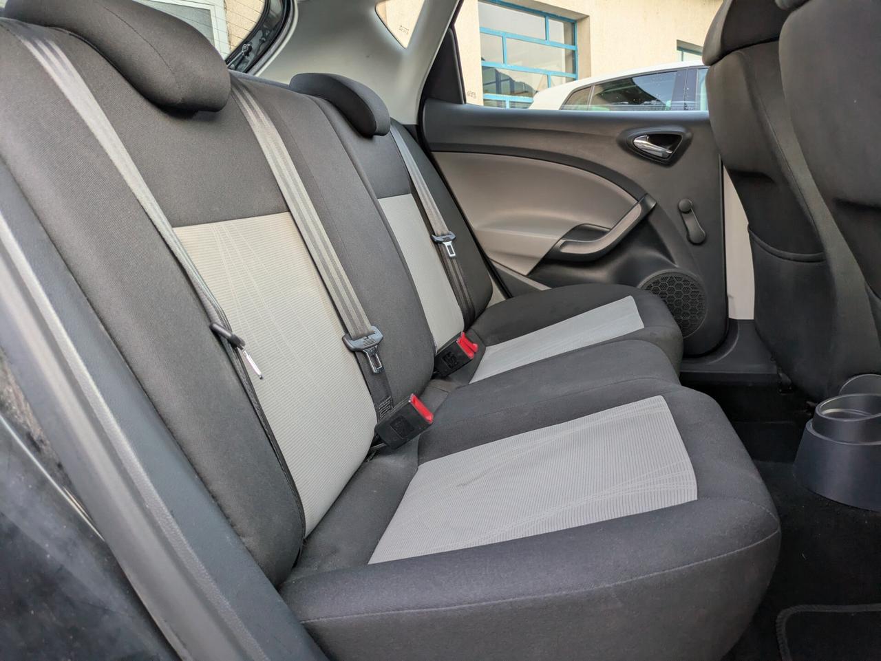 SEAT IBIZA 1.6 TDI 105 CV 5 PORTE
