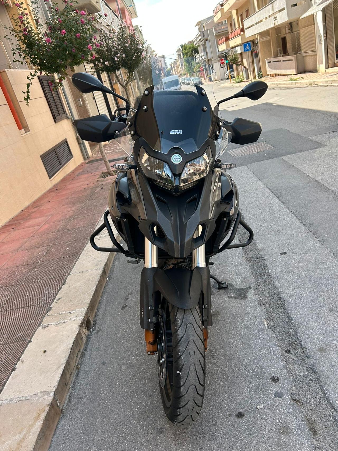 Benelli TRK 502