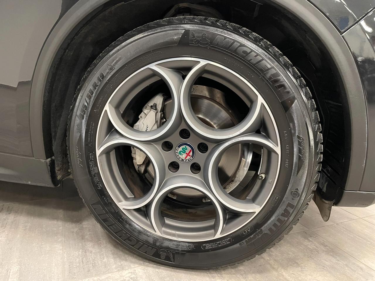 Alfa Romeo Stelvio 2.2 Turbodiesel 160cv AT8 RWD Business