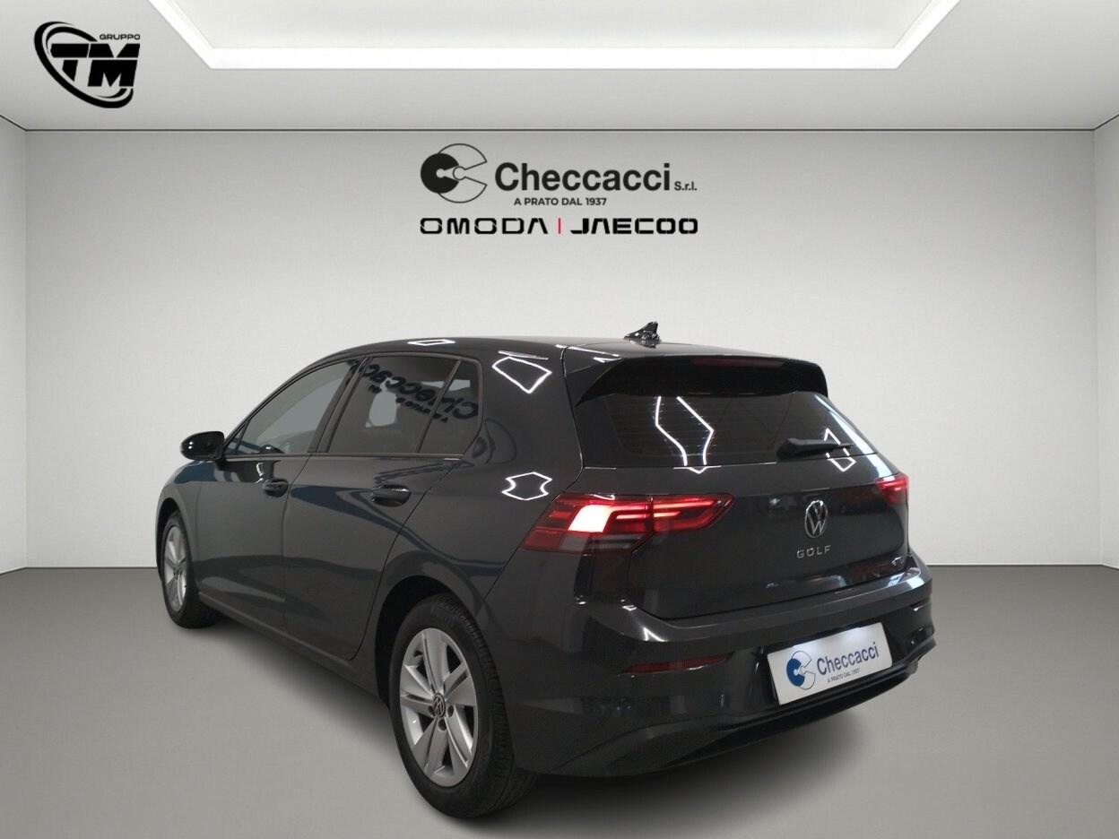 VOLKSWAGEN Golf 8ª serie Golf 1.0 eTSI EVO DSG...