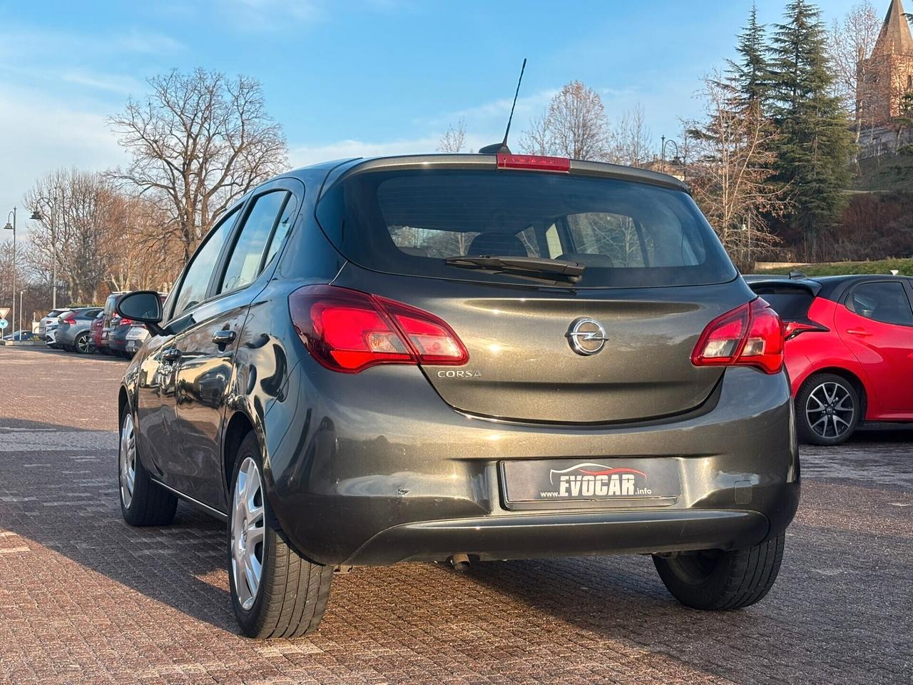 opel corsa benzina/gpl