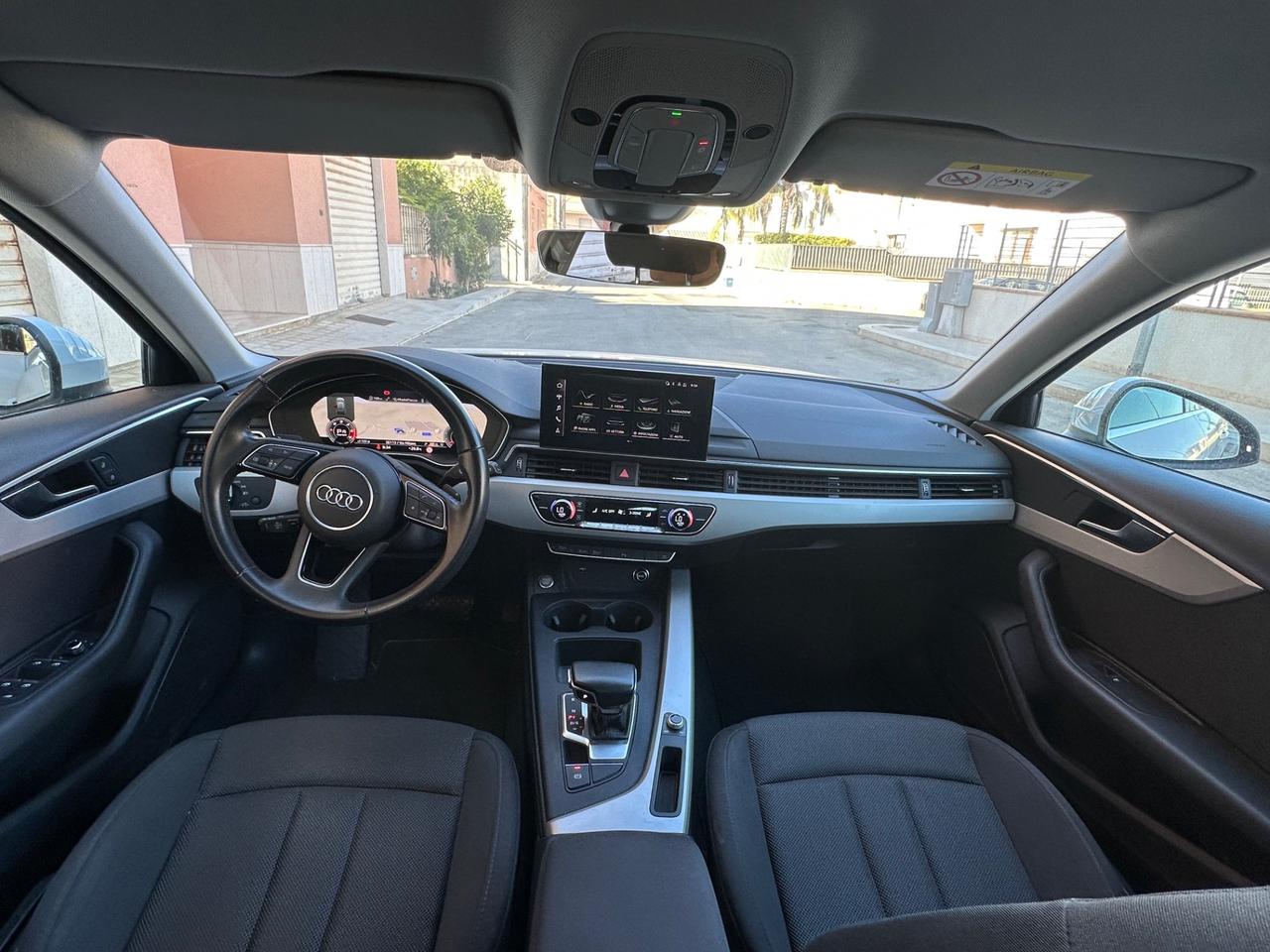 Audi A4 A4. Avant 35 TDI-163 CV S tronic line edition