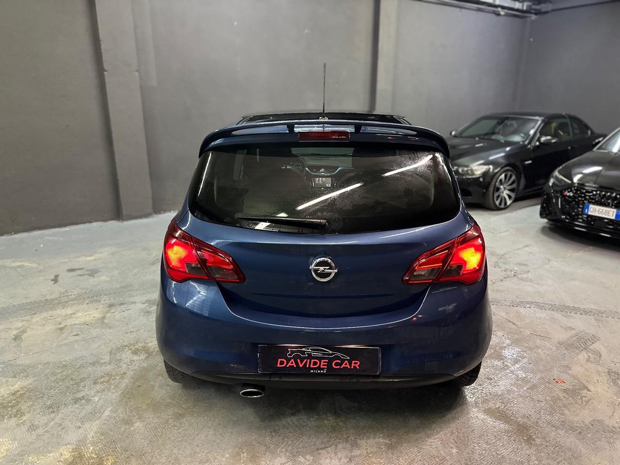 Opel Corsa 1.2 5 porte b-Color