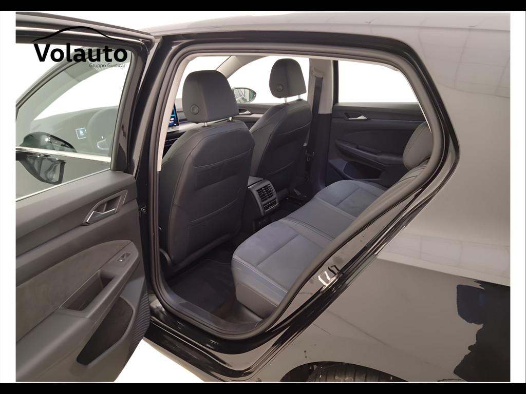 VOLKSWAGEN Golf VIII 2024 - Golf 2.0 tdi Life 150cv dsg