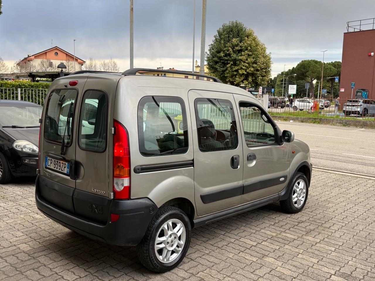Renault Kangoo 1.9 dCi 4x4 5p. Privilège