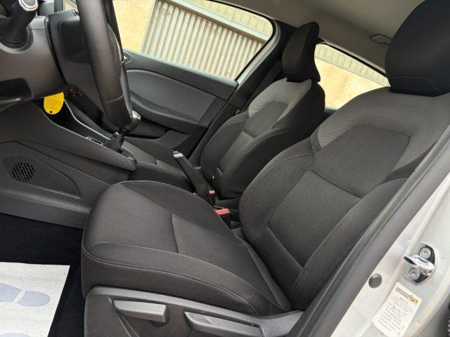 RENAULT Clio 1.0TCe 100 CV Intens