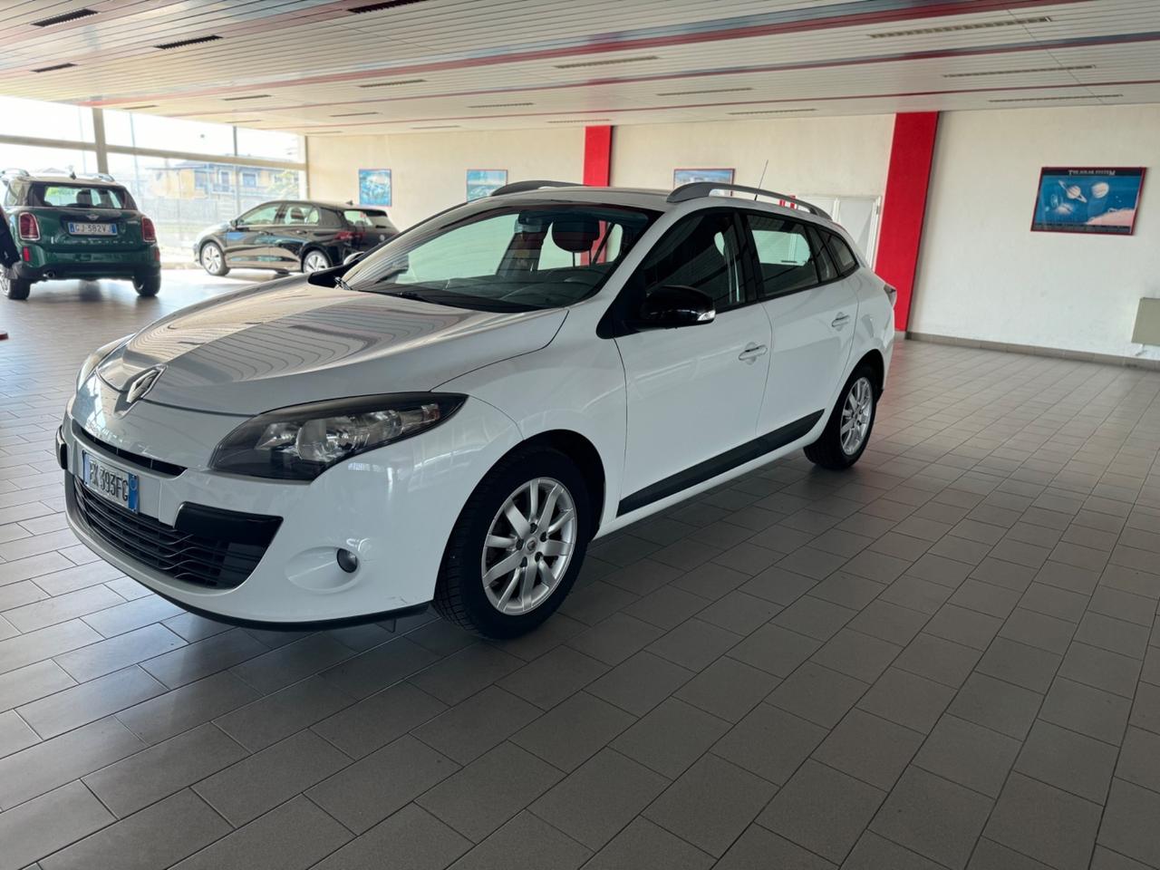 Renault Megane Mégane 1.6 SporTour Attractive