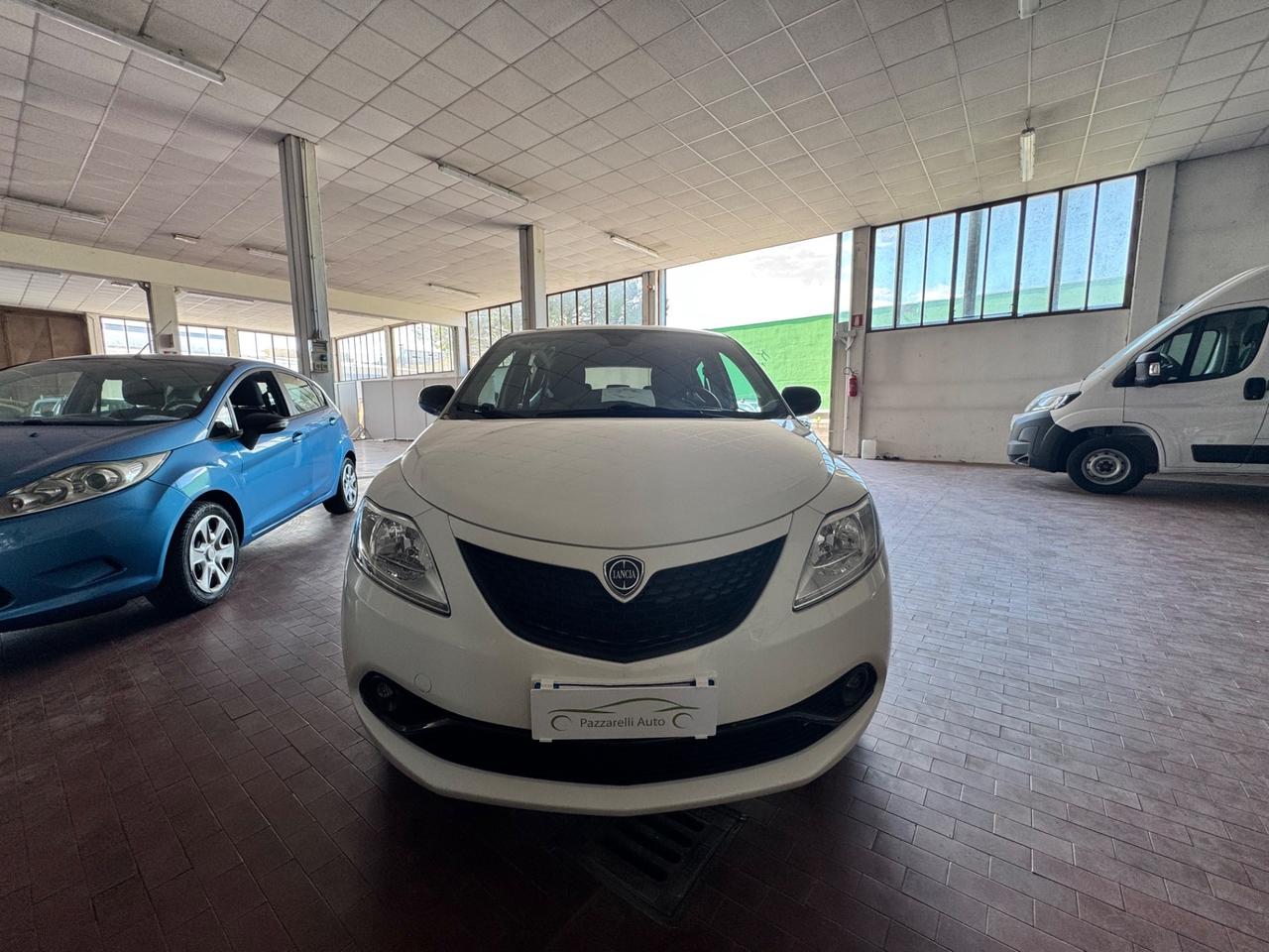 Lancia Ypsilon 1.0 FireFly 5 porte S&S Hybrid Ecochic Gold