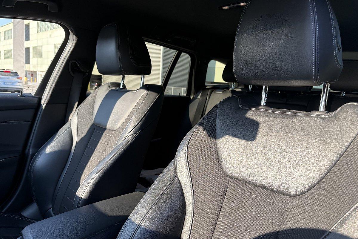 BMW 320d xDrive Touring Sport
