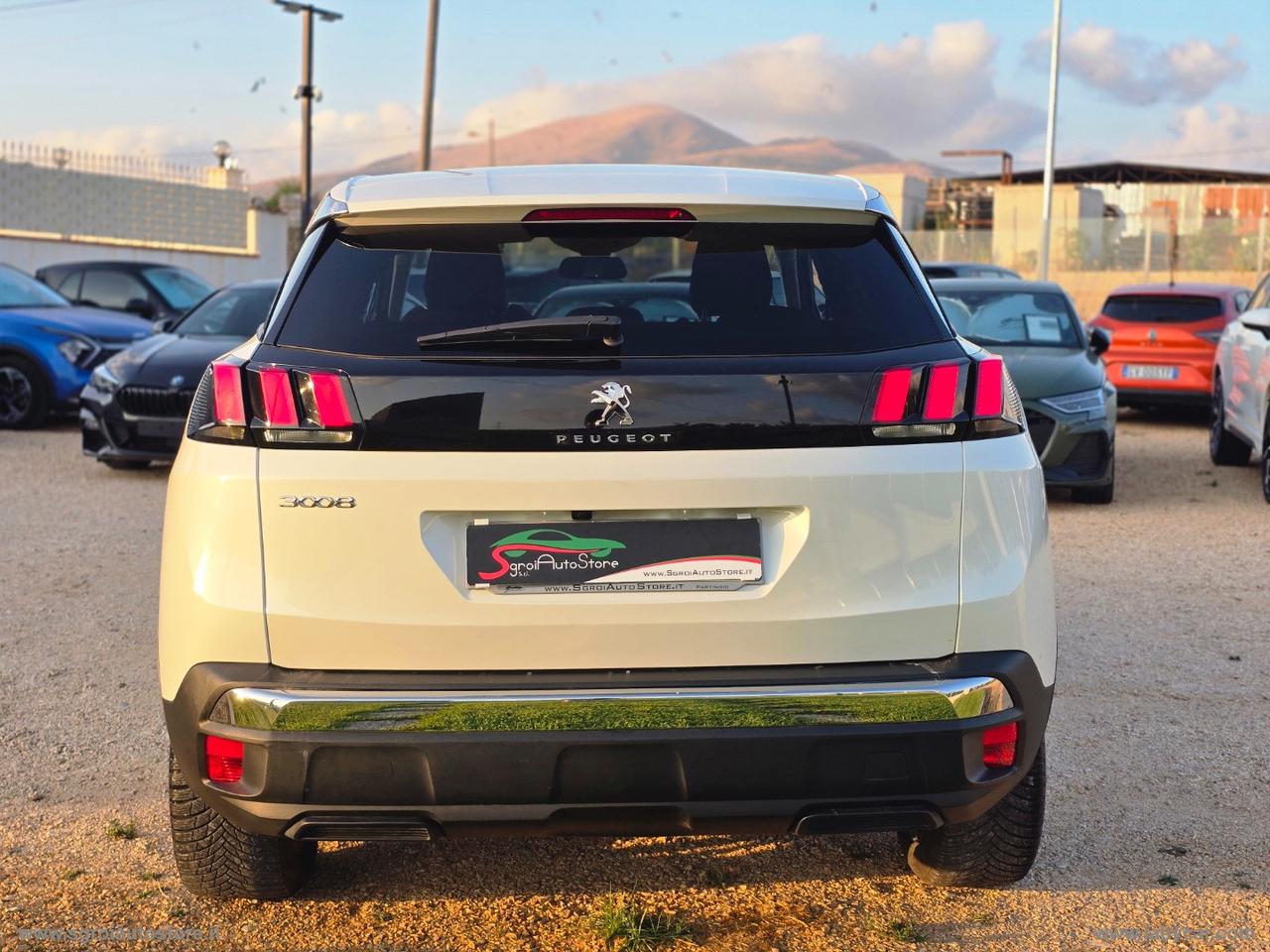 PEUGEOT 3008 BlueHDi 130 S&S Allure Pack