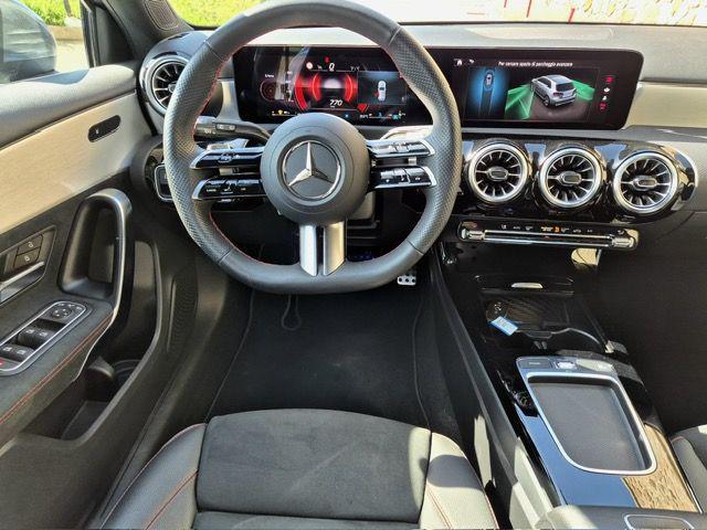 MERCEDES-BENZ A 200 Automatic AMG Line Advanced Plus