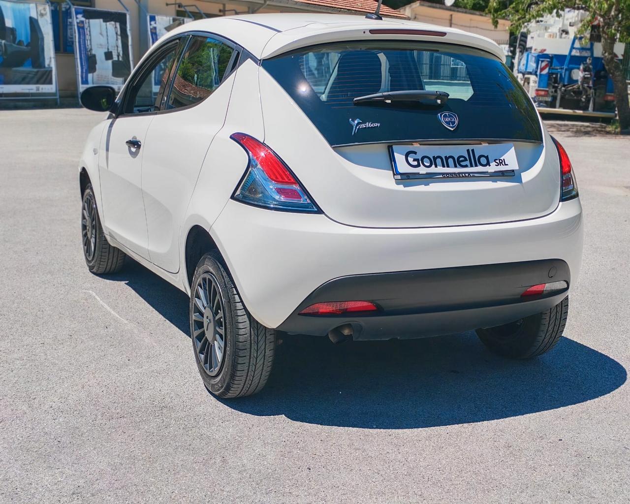 Lancia Ypsilon 0.9 TwinAir 5 porte Metano Ecochic Gold 84cv