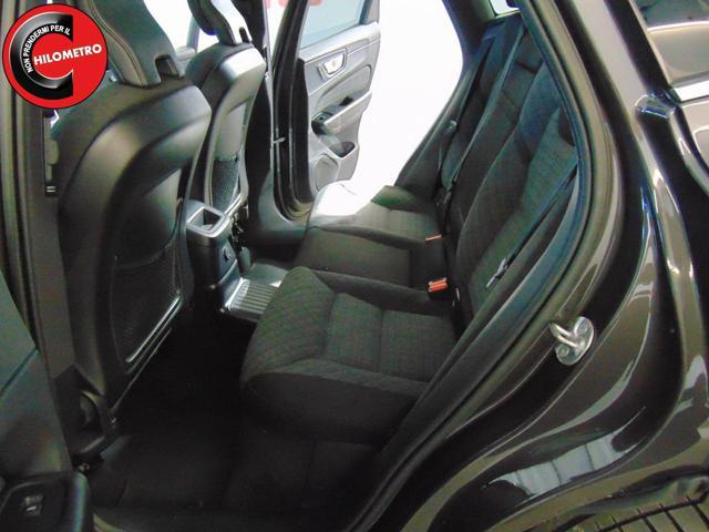 VOLVO XC60 T6 Recharge Plug-in Hybrid AWD automatico Essentia