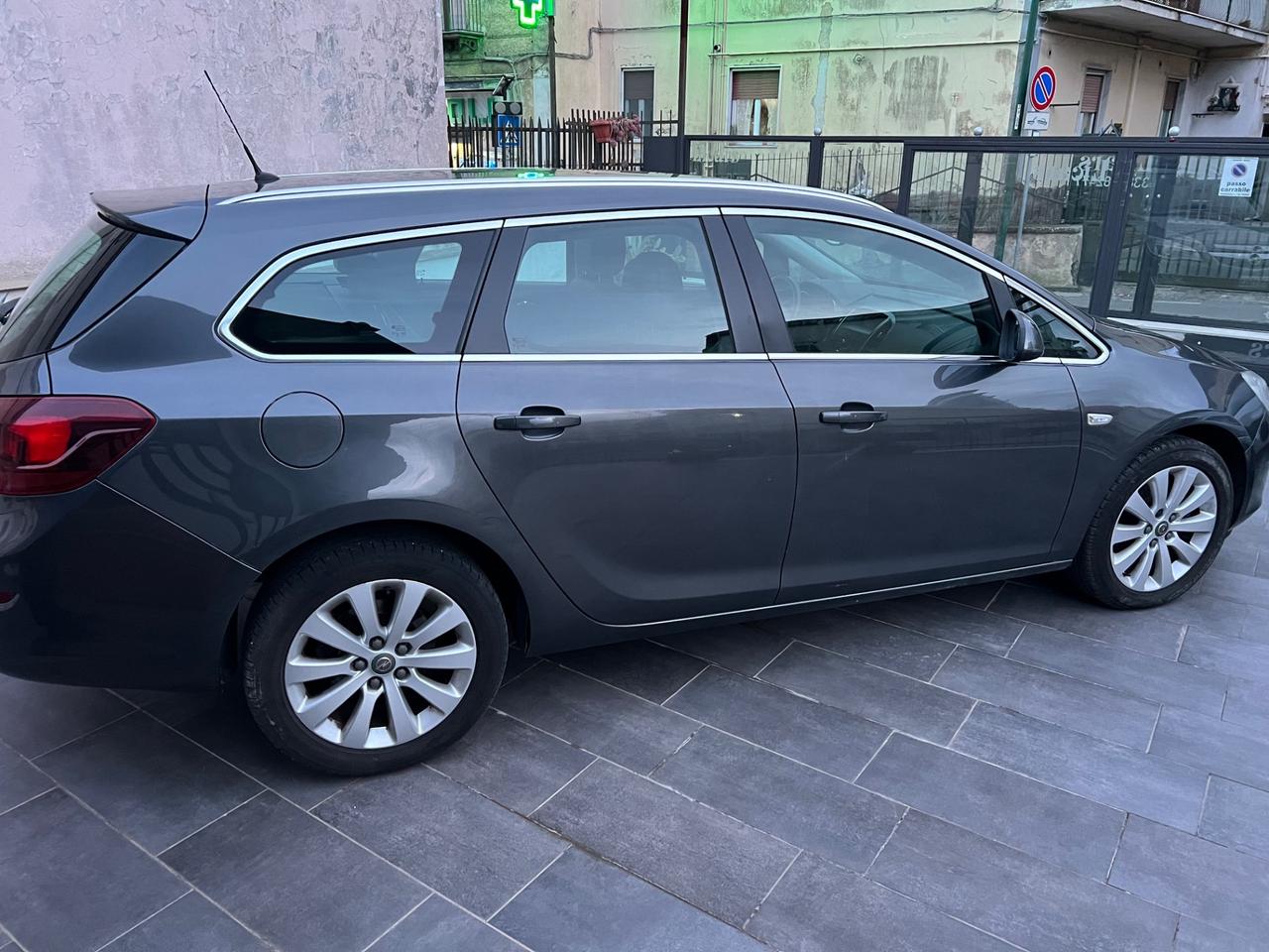 Opel Astra 1.7 CDTI 110CV Sports Tourer Cosmo