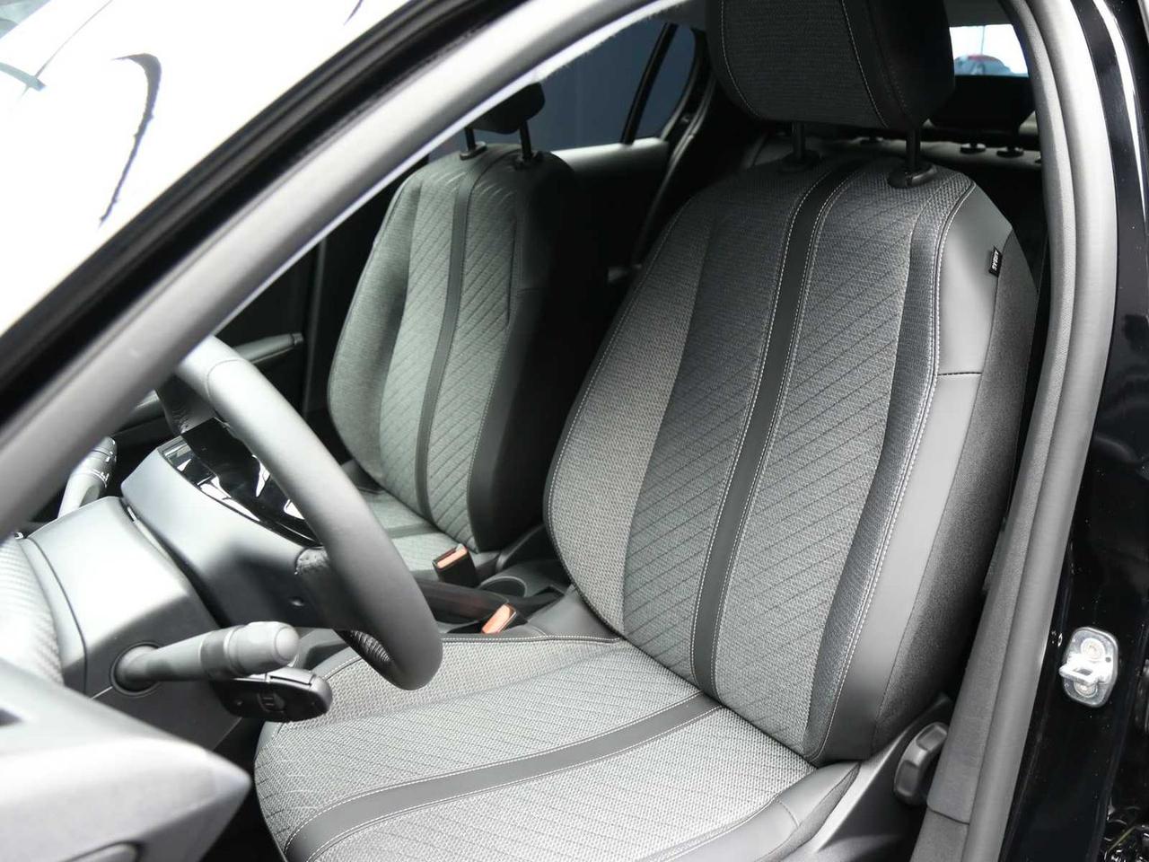 Peugeot 208 1.2 PureTech 100CV S&S 5p. Allur #9779