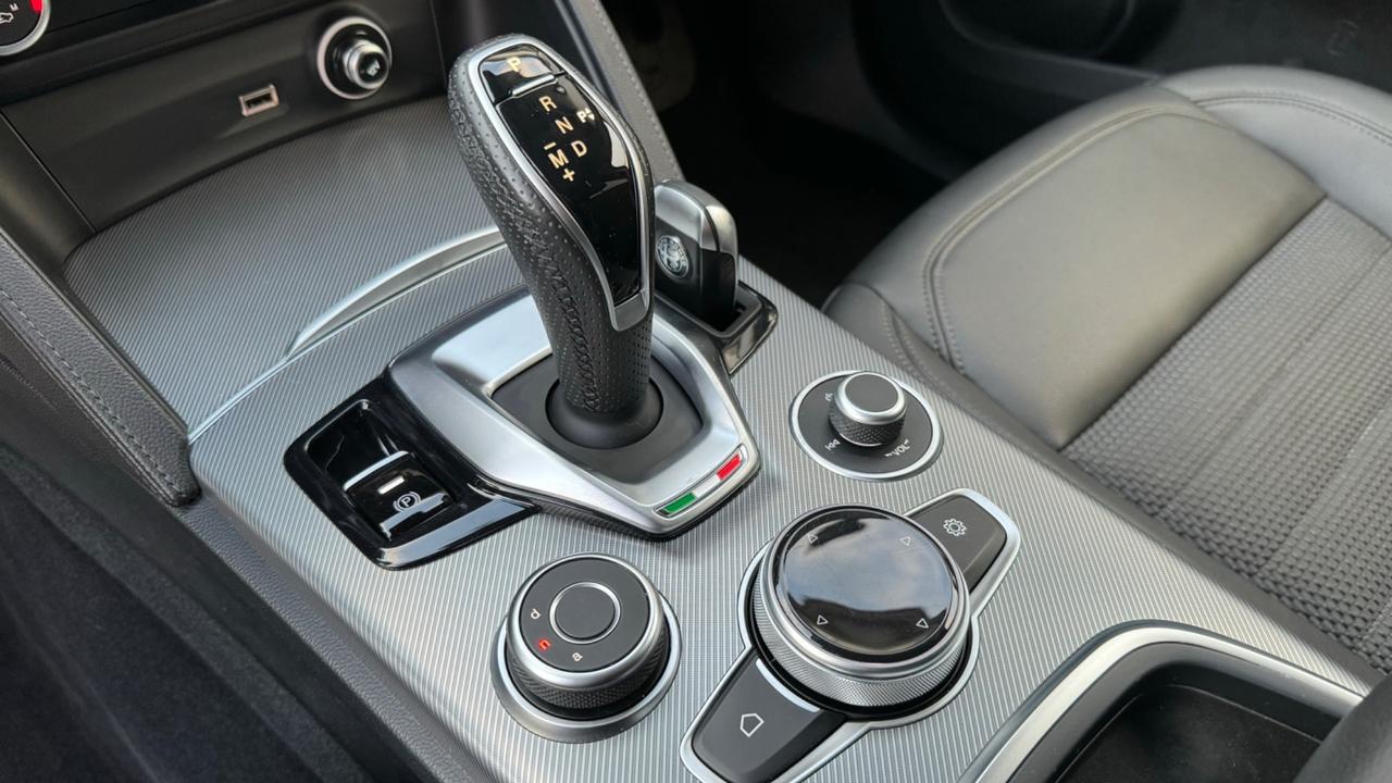 Alfa Romeo Stelvio 2.2 Turbodiesel 190 CV AT8 Q4 Sprint