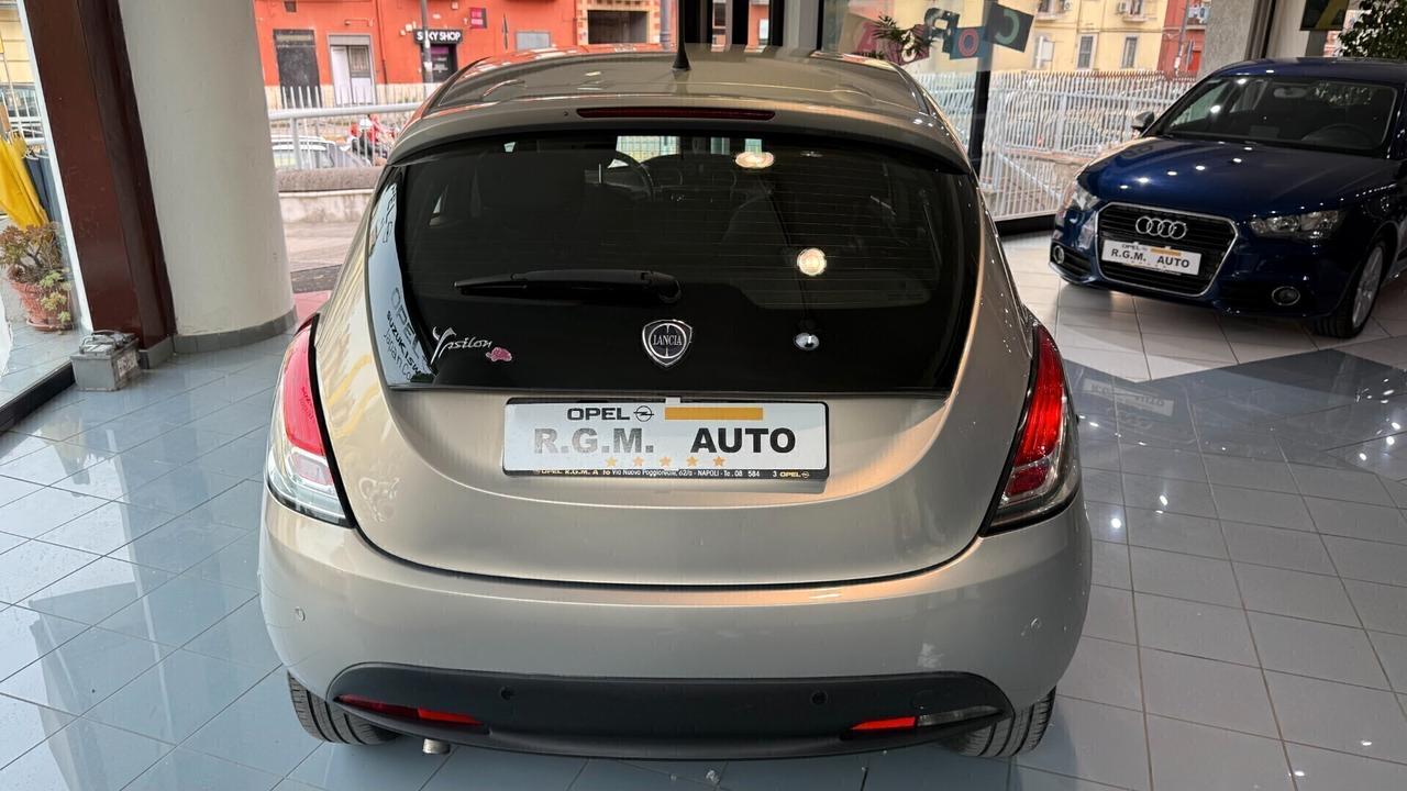 Lancia Ypsilon 1.3 MJT 16V 95 CV 5 porte S&S Gold
