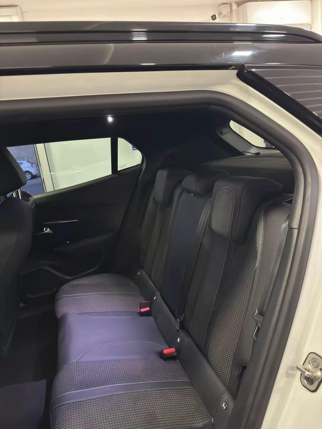 Peugeot 2008 PureTech 130 S&S EAT8 GT Line