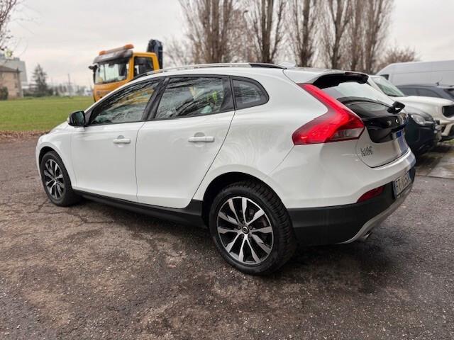 Volvo V40 Cross Country D2 Business Plus