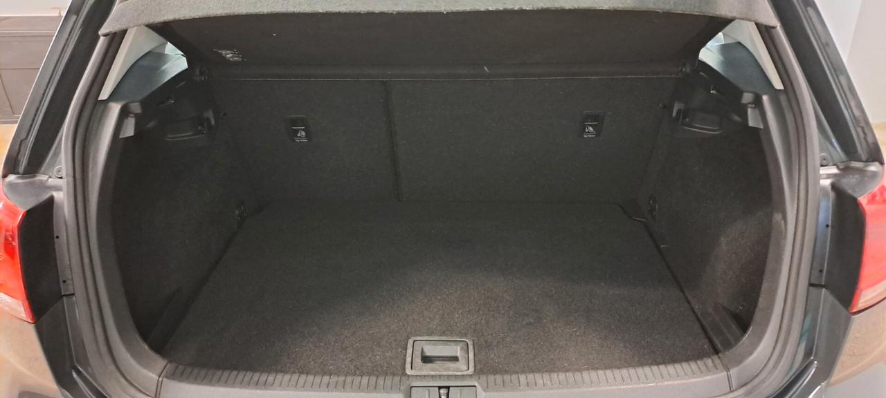 Volkswagen Golf 1.2 TSI 5p UnicoProprietario