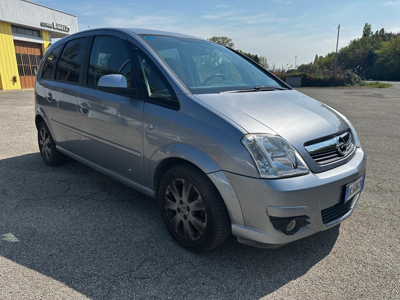 Opel Meriva 1.8 16V Cosmo
