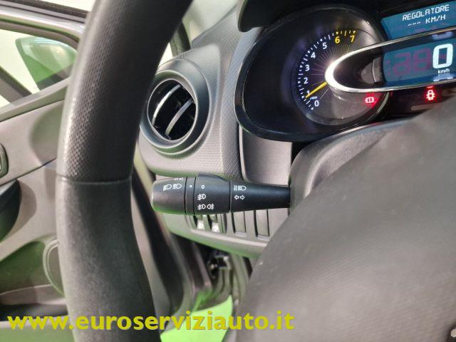 RENAULT Clio 1.2 75CV 5 porte Wave