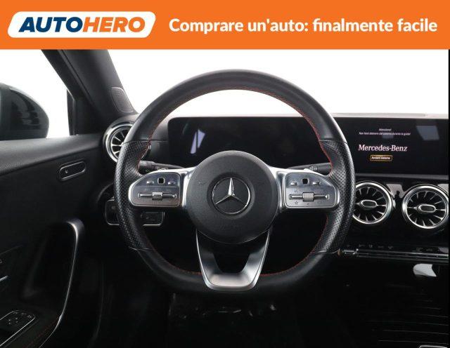 MERCEDES-BENZ A 180 Automatic Premium