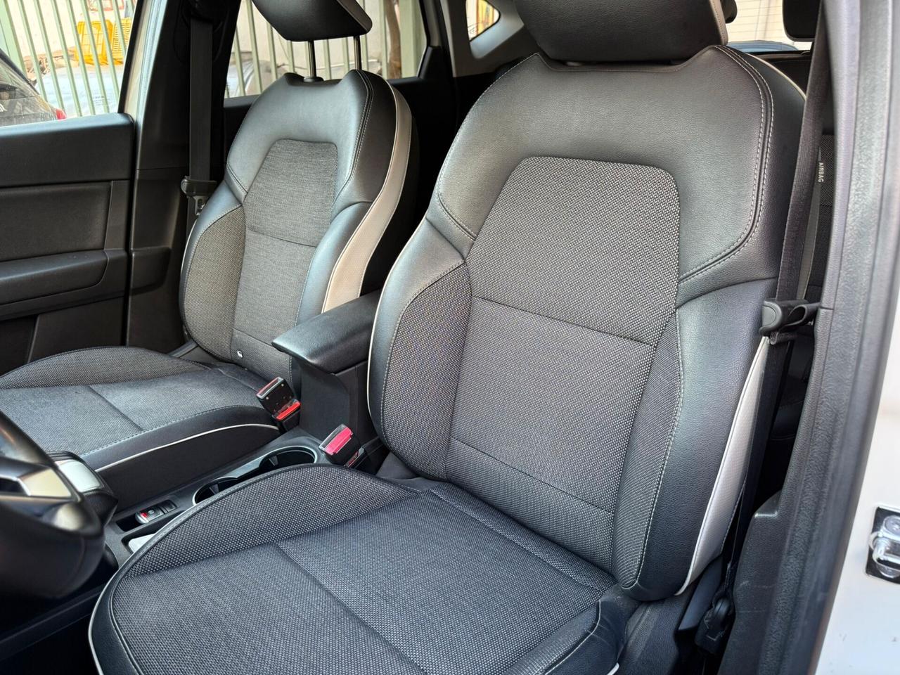 Renault Captur Blue dCi 115 CV EDC Intens