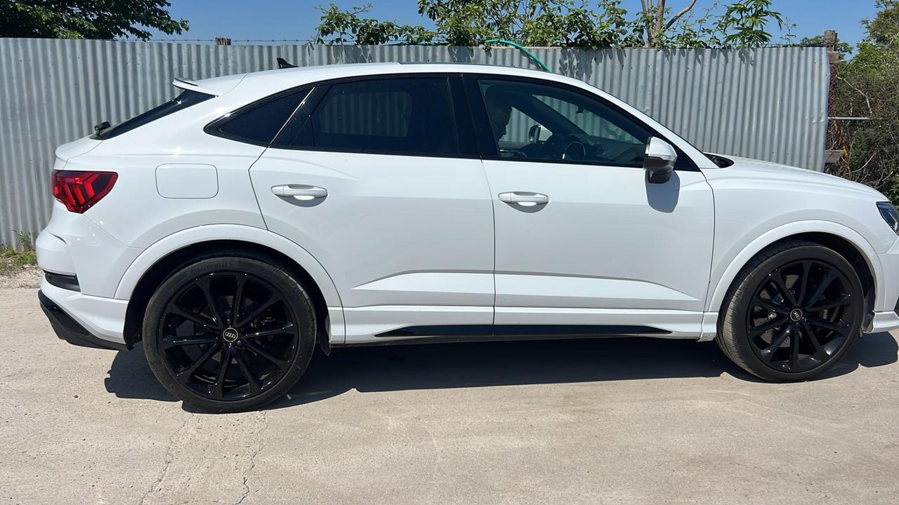 Audi RS Q3 quattro S tronic