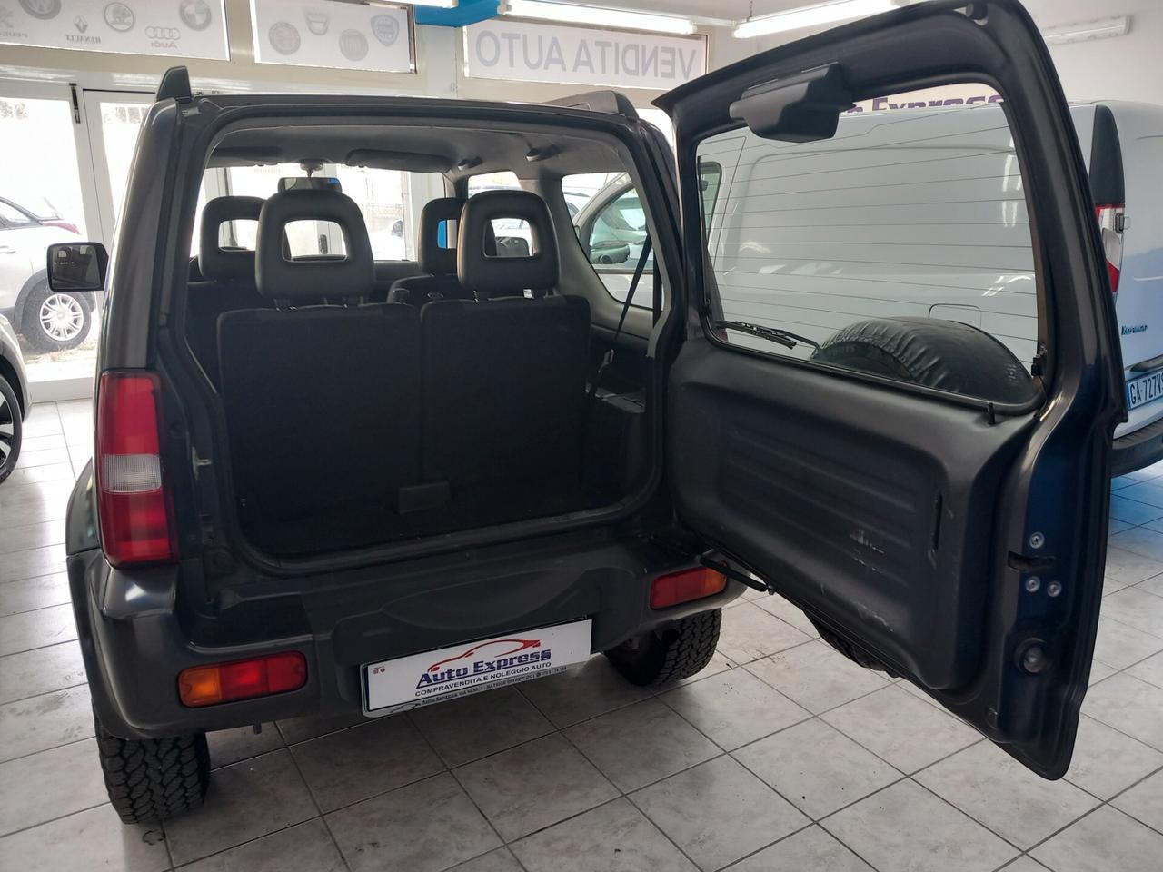 Suzuki Jimny anno 2010 1.5 DDiS cat 4WD Special km 112 mila