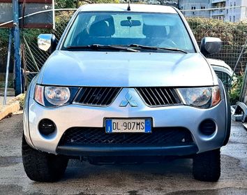 L200 2.5 DI-D/136CV Club Cab Invite