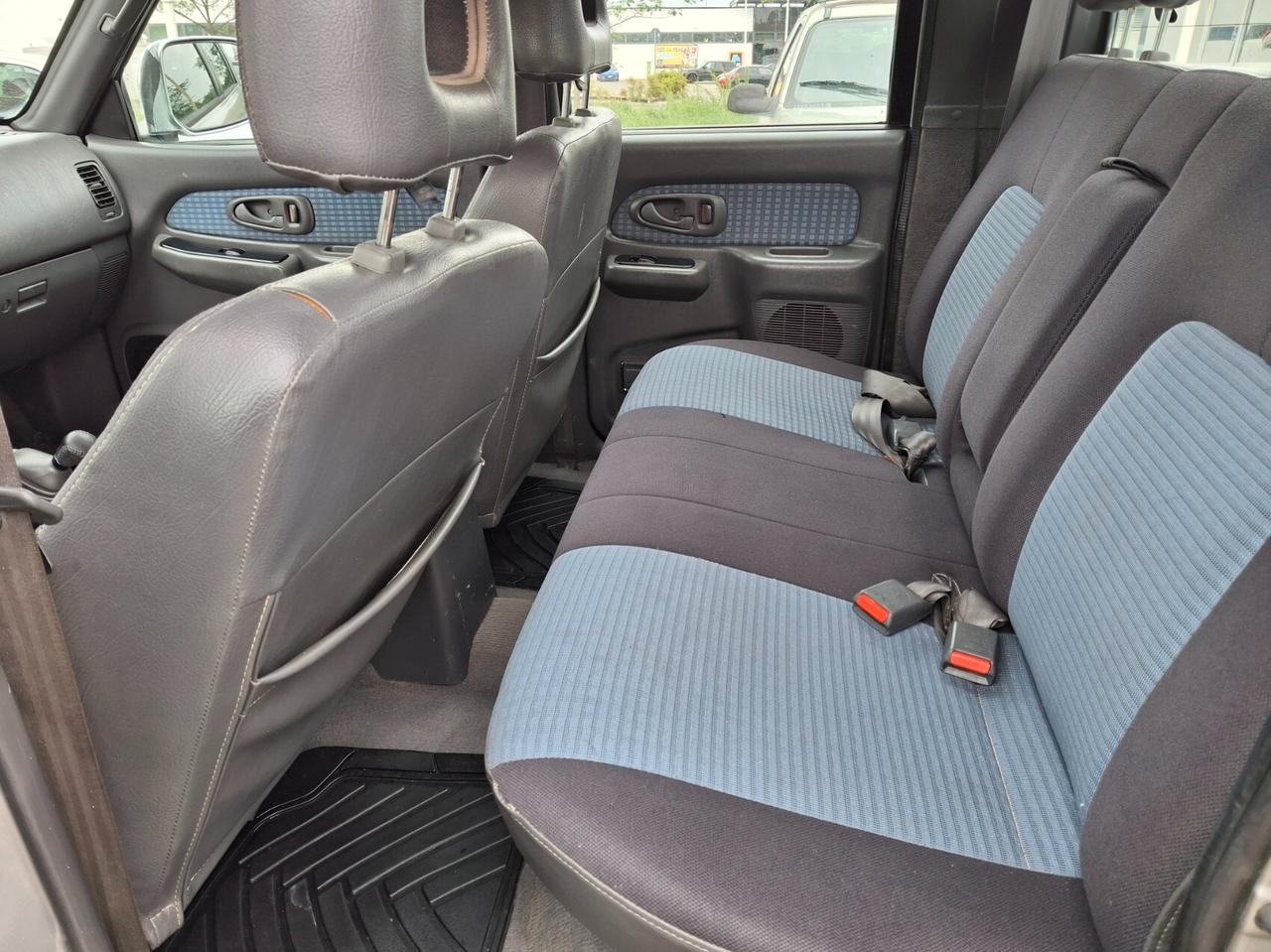 Mitsubishi L200 2.5 TDI 4WD Double Cab GLS Air