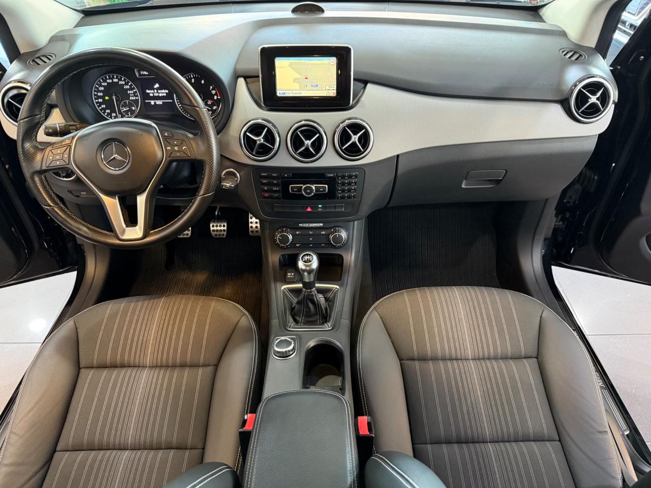 Mercedes-benz B 180 be Premium 72.000 KM! UNICO PROPRIETARIO!