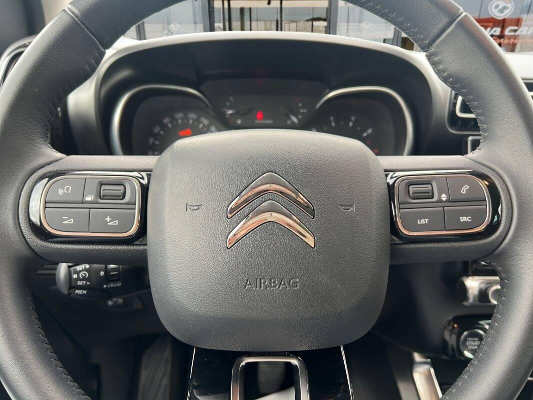 Citroen C3 Aircross 1.2 puretech Shine s&s 110cv Con NAVIGATORE