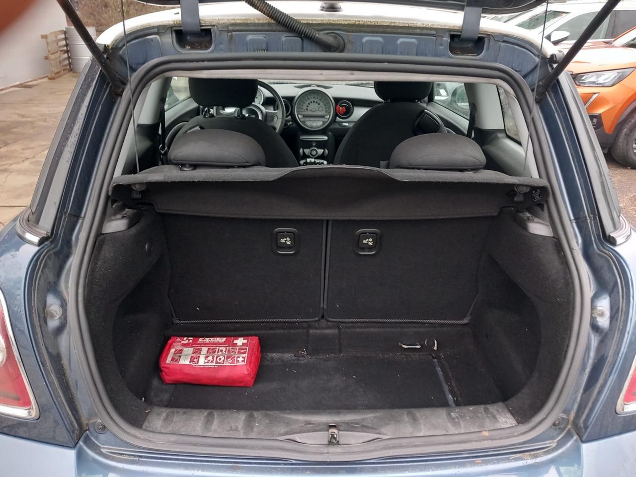 Mini 1.6 16V Cooper D