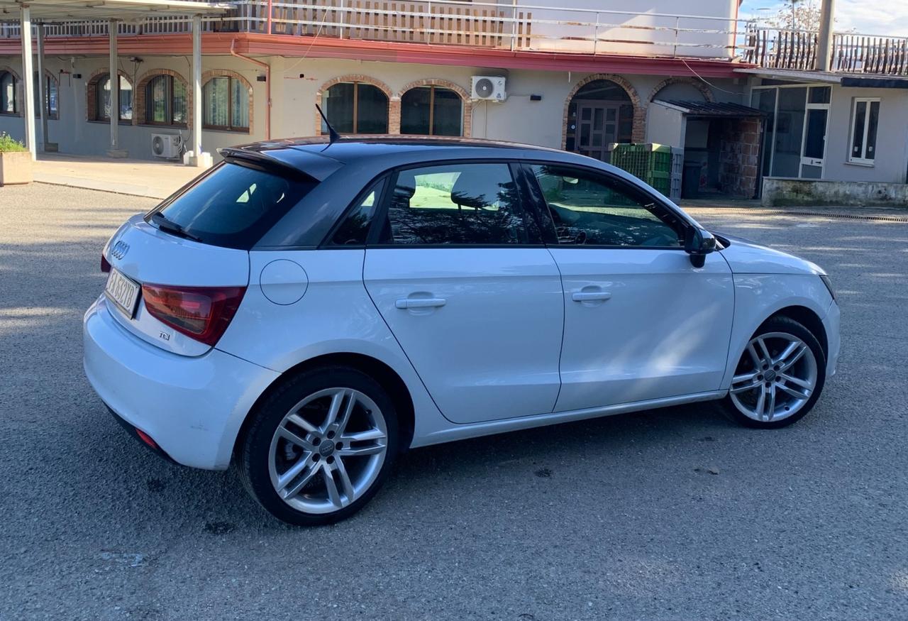 Audi A1 1.6 TDI S line edition plus 130000KM