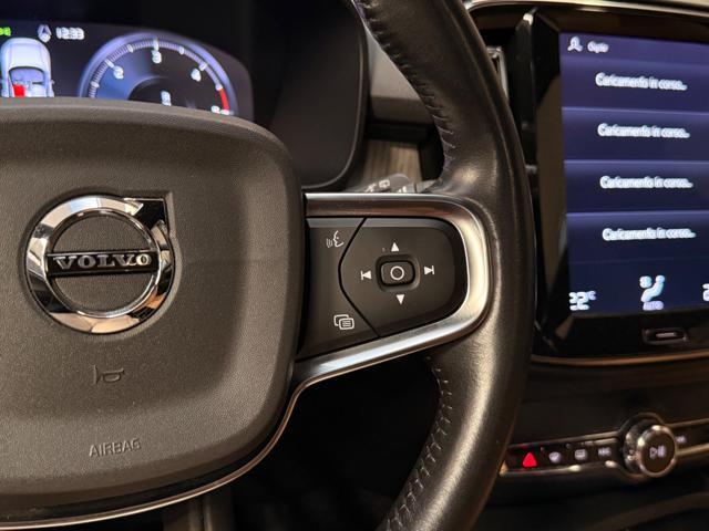 VOLVO XC40 D4 AWD Geartronic Inscription