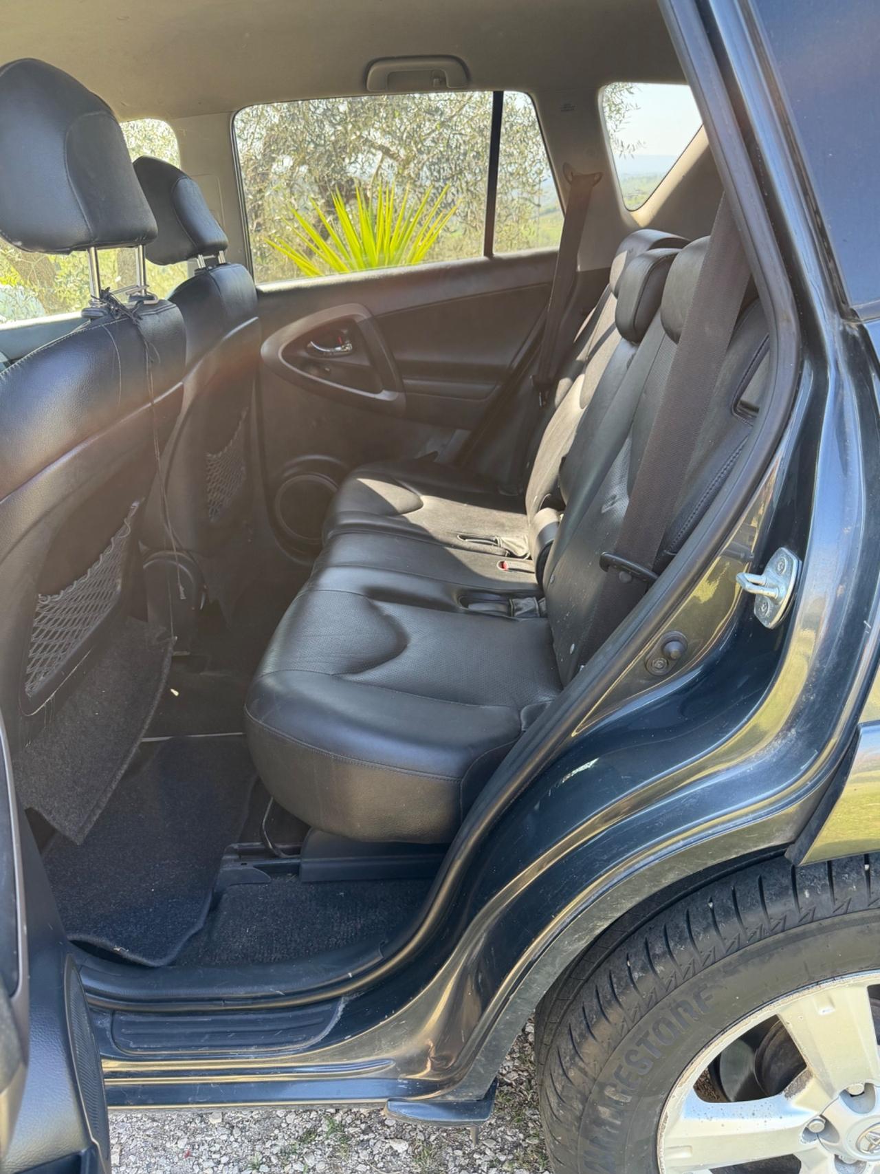 Toyota RAV 4 RAV4 2.2 D-4D 136 CV Luxury