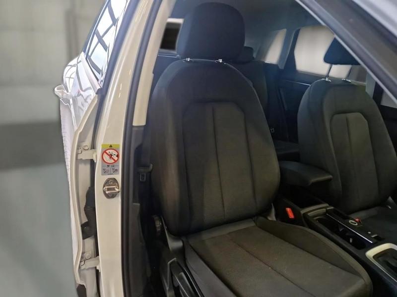 AUDI Q3 40 TDI quattro S tronic Business