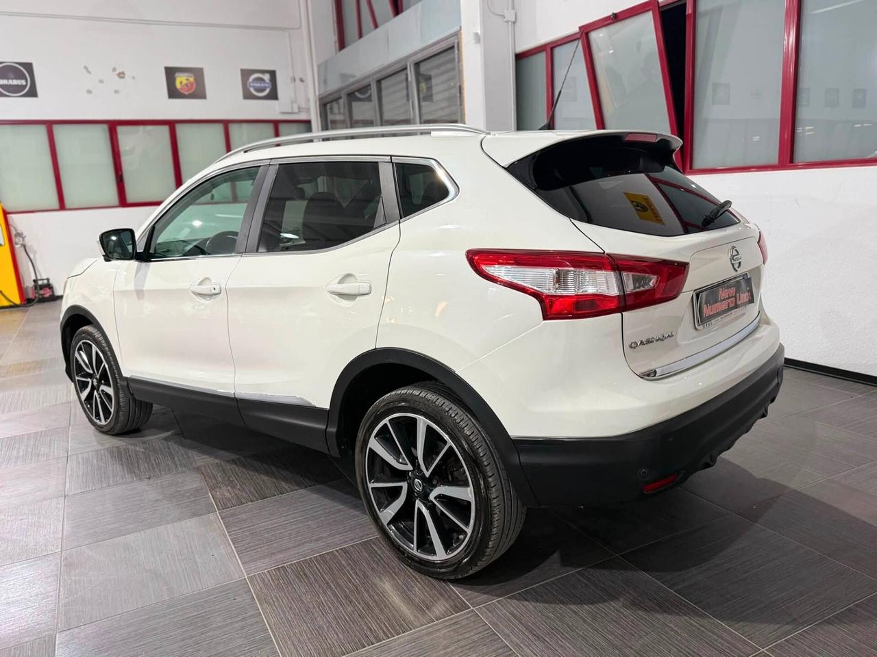 NISSAN QASHQAI 1.6 dCi 130cv Tekna 2014