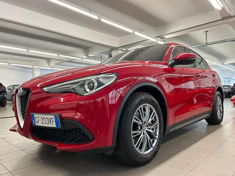 Alfa Romeo Stelvio 2.2 Turbodiesel 160 CV AT8 RWD