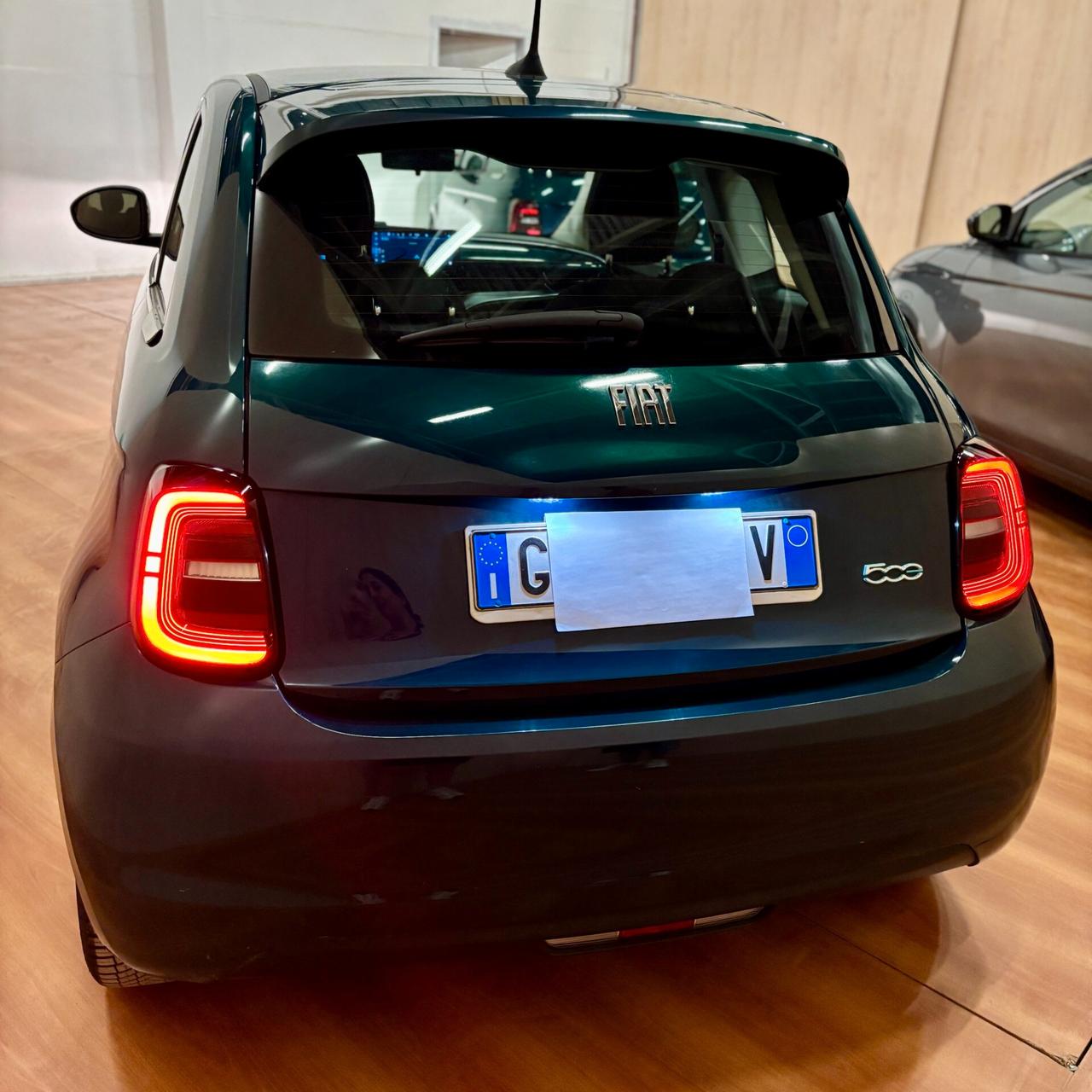 Fiat 500 500e Berlina 42 kWh Icon