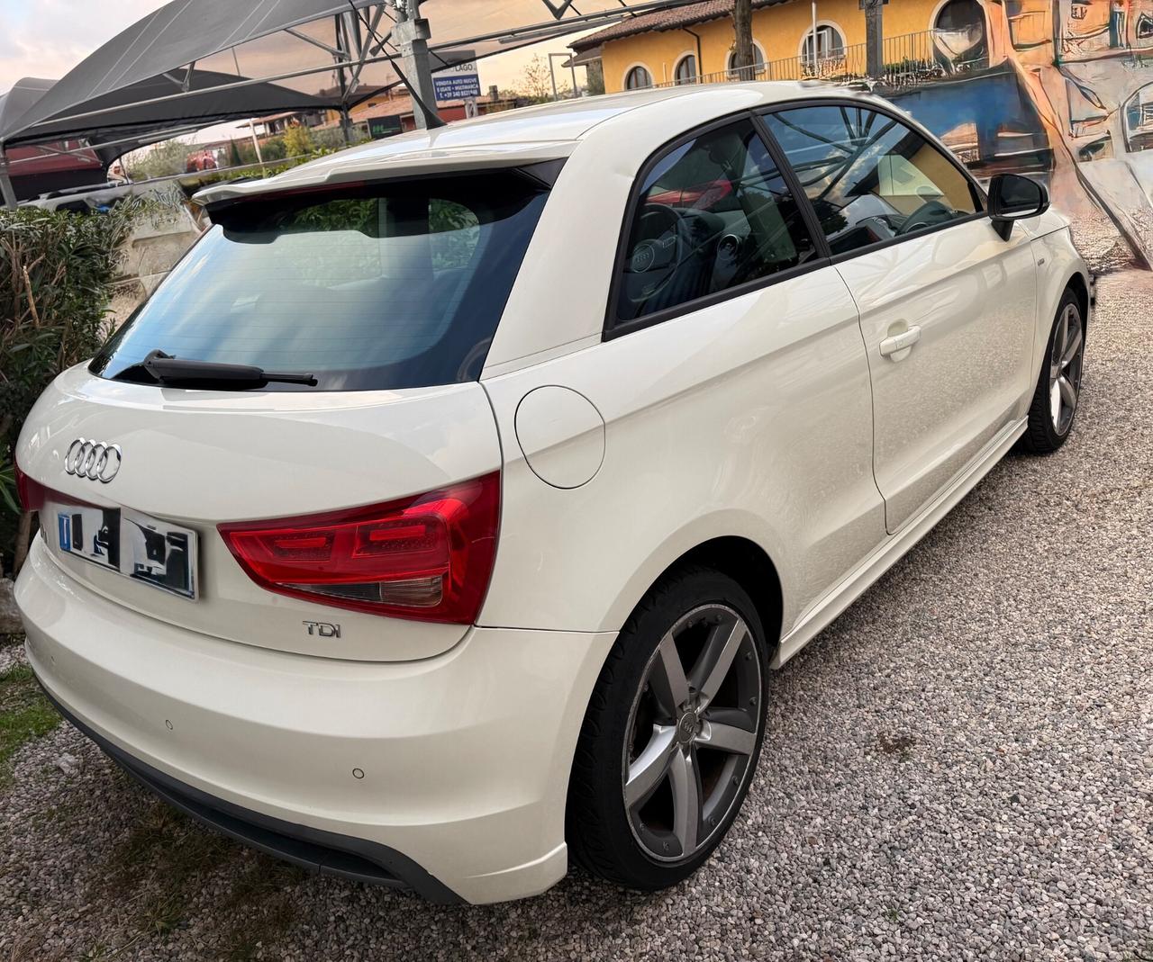 Audi A1 1.6 TDI 105 CV S-Line